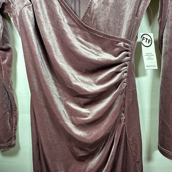 Fashion to Figure FTF Ruched Bodycon Velvet Dress Women’s Sz 0 Pink Formal Party - Picture 5 of 9